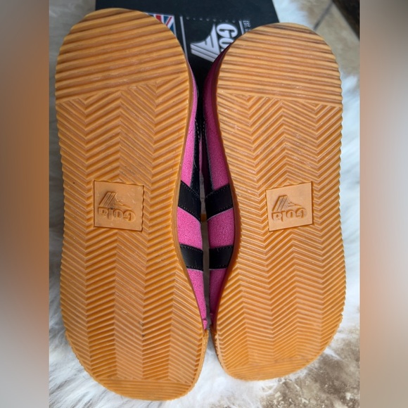 Gola | Elon Gumsole Suede Pink and Black Sneakers - Picture 6 of 7